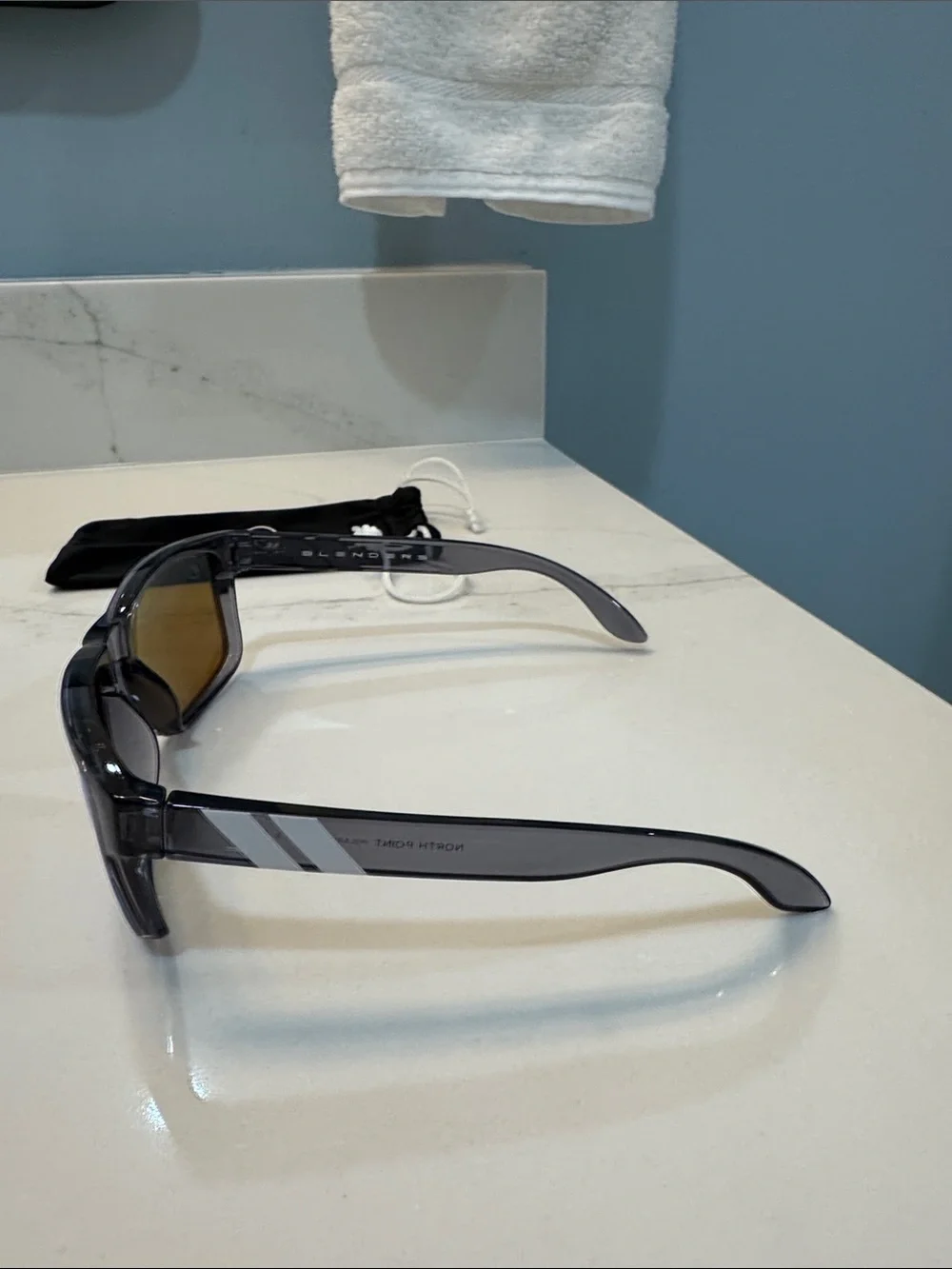Blue Mirrored Lens Men's Sunglasses